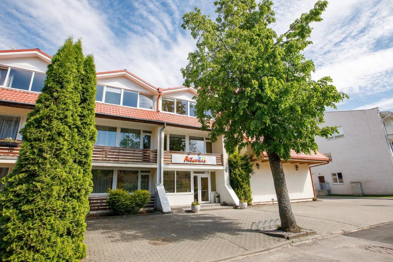 Viesbutis Prie Fontano Hotel Palanga Buitenkant foto