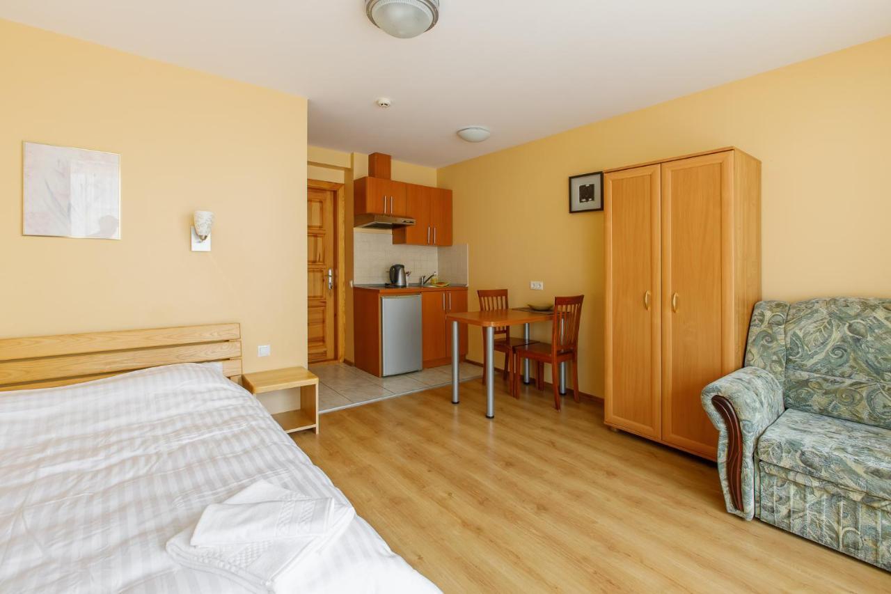 Viesbutis Prie Fontano Hotel Palanga Buitenkant foto