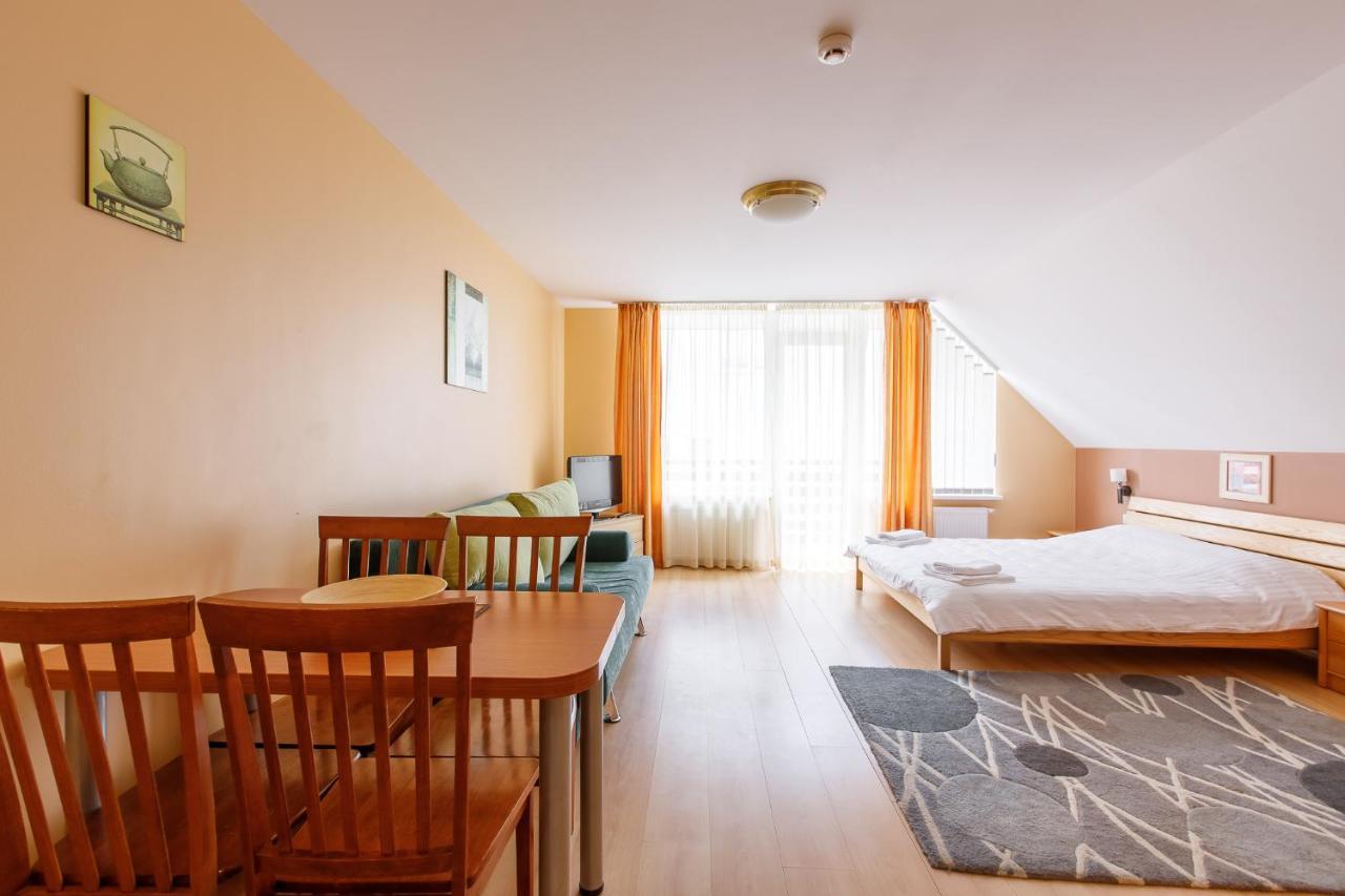 Viesbutis Prie Fontano Hotel Palanga Buitenkant foto