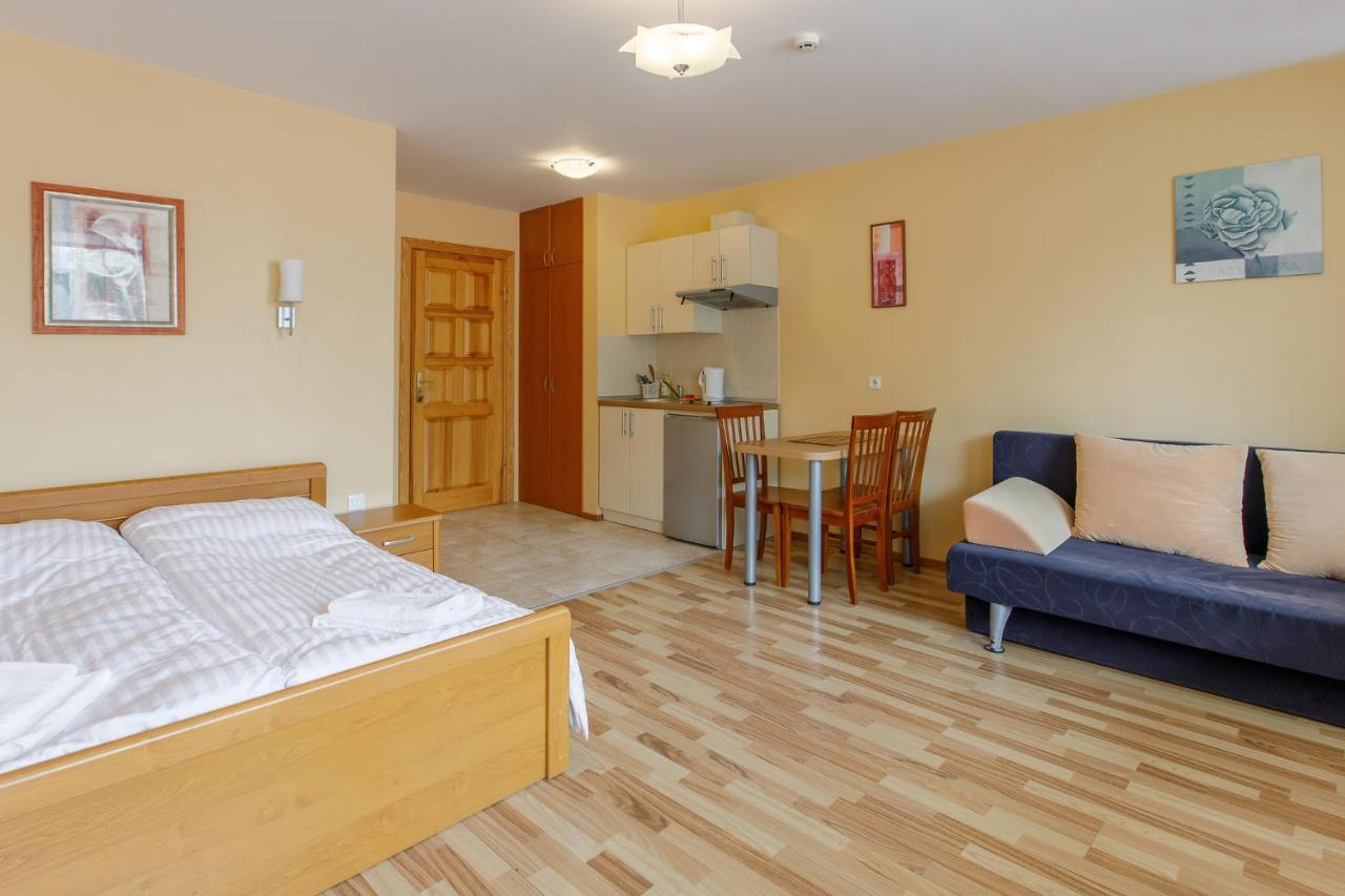 Viesbutis Prie Fontano Hotel Palanga Buitenkant foto
