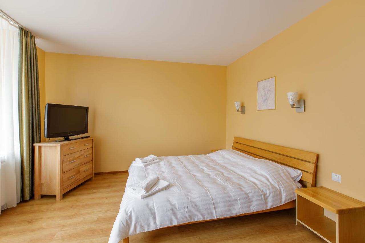 Viesbutis Prie Fontano Hotel Palanga Buitenkant foto