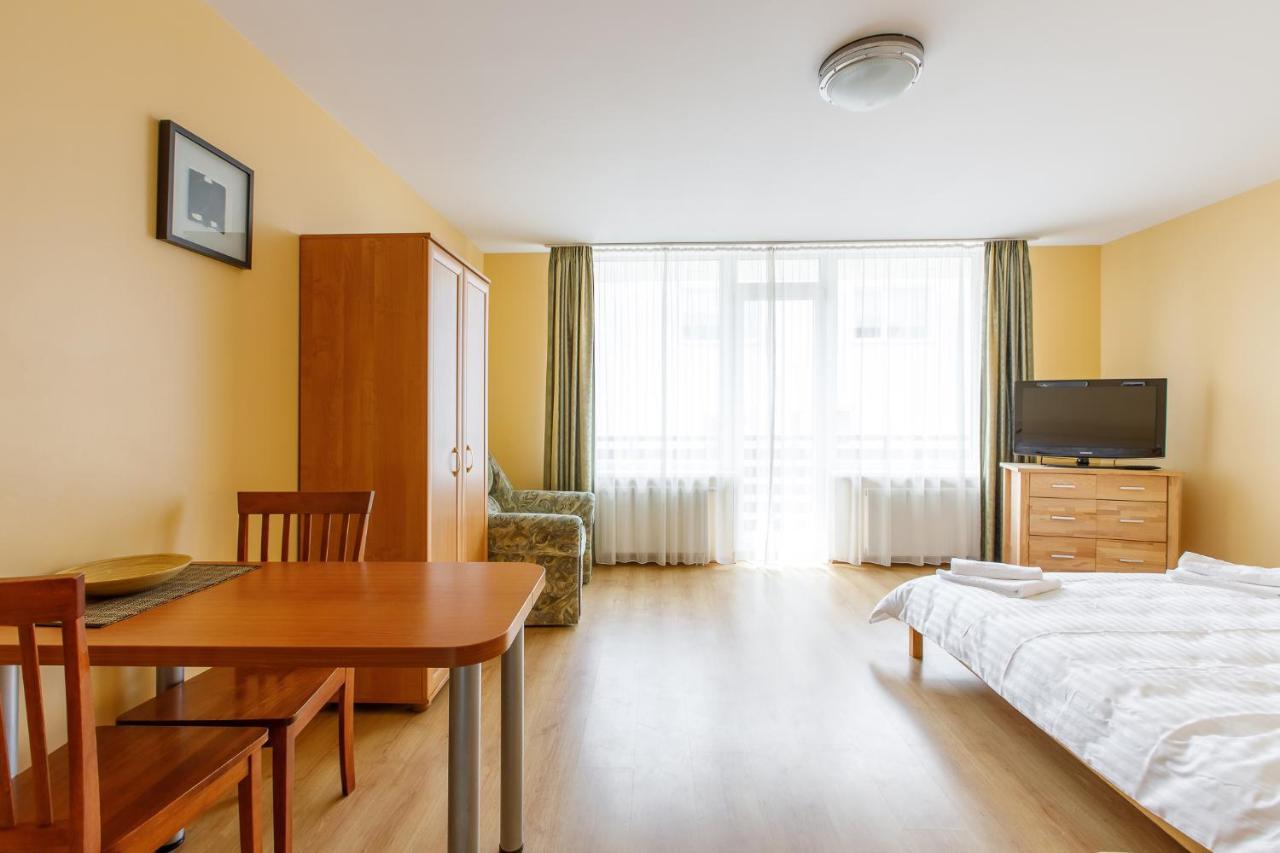 Viesbutis Prie Fontano Hotel Palanga Buitenkant foto